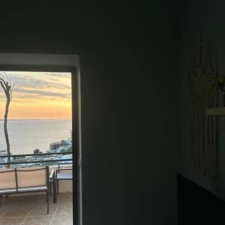 アパート Mema's Stone