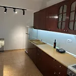Mema's Stone Lägenhet Sarandë
