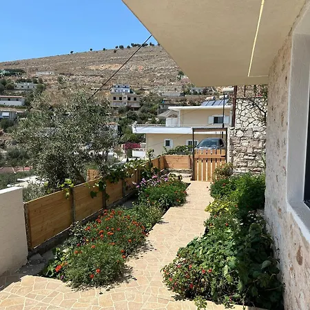 Apartment Mema's Stone Sarande