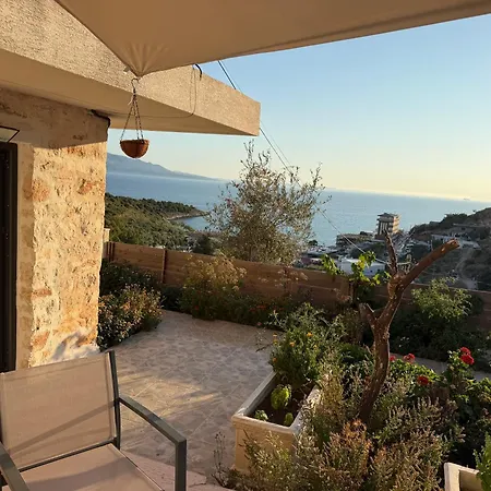Apartment Mema's Stone Sarande