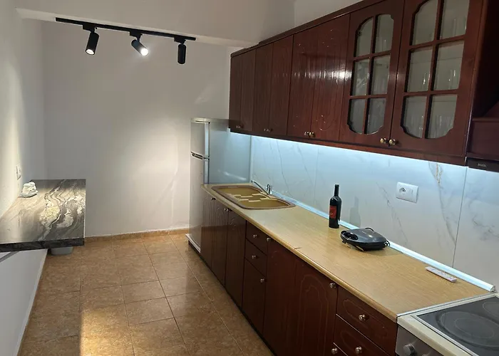 Mema's Stone Apartment Sarande