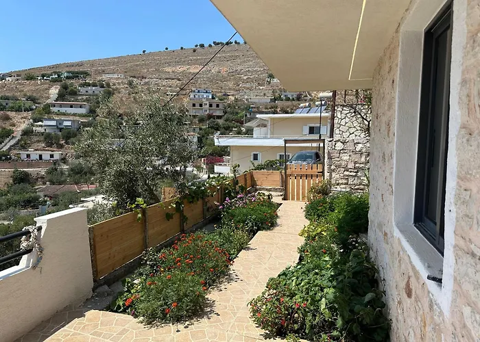 Apartment Mema's Stone Sarande